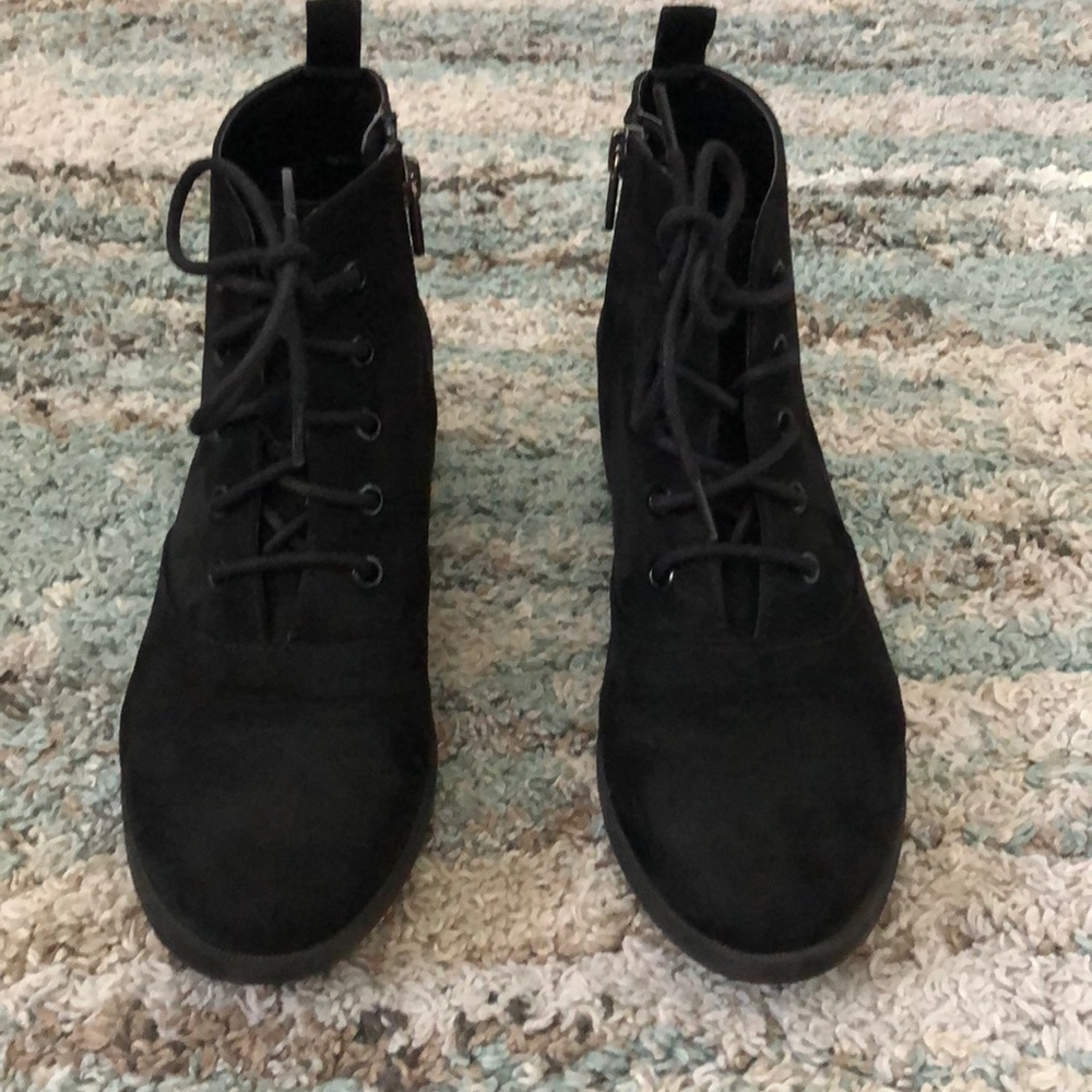 🎉SALE🎉Girls Faux Suede Ankle Boots!